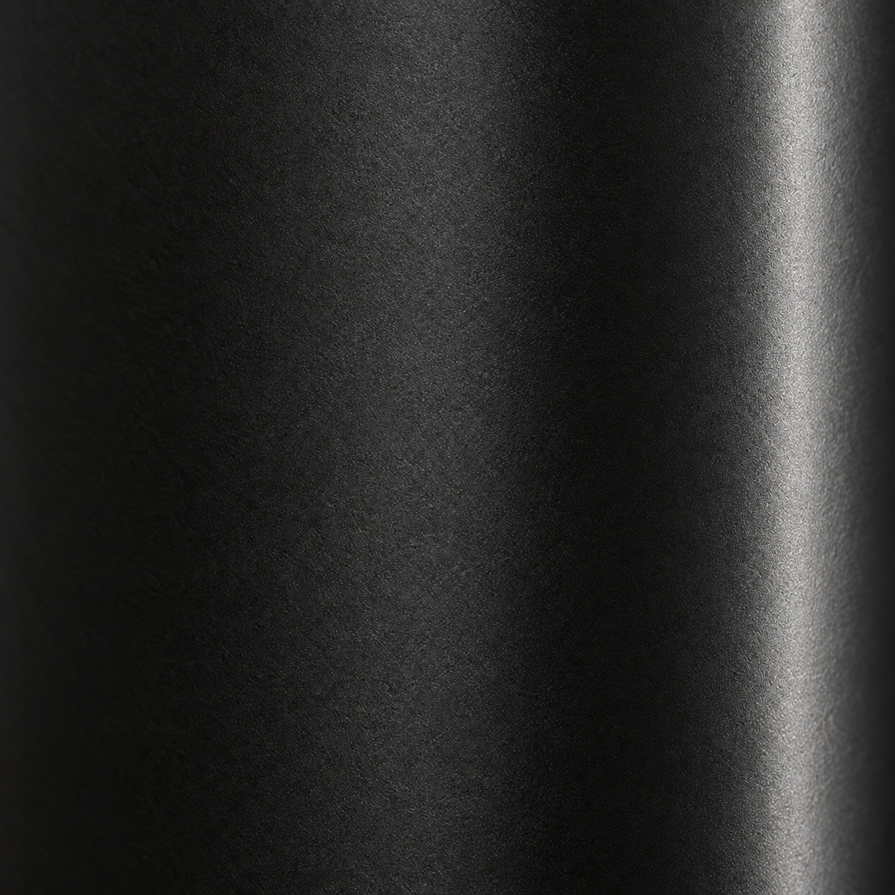 Metallic black — שחור מטאלי