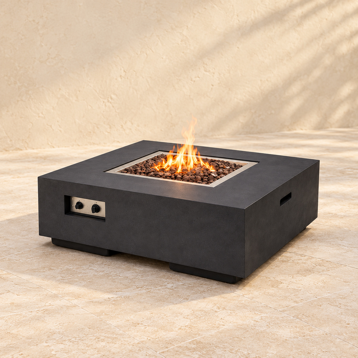 Fire Table 08 — צילום מוצר על רקע קרם
