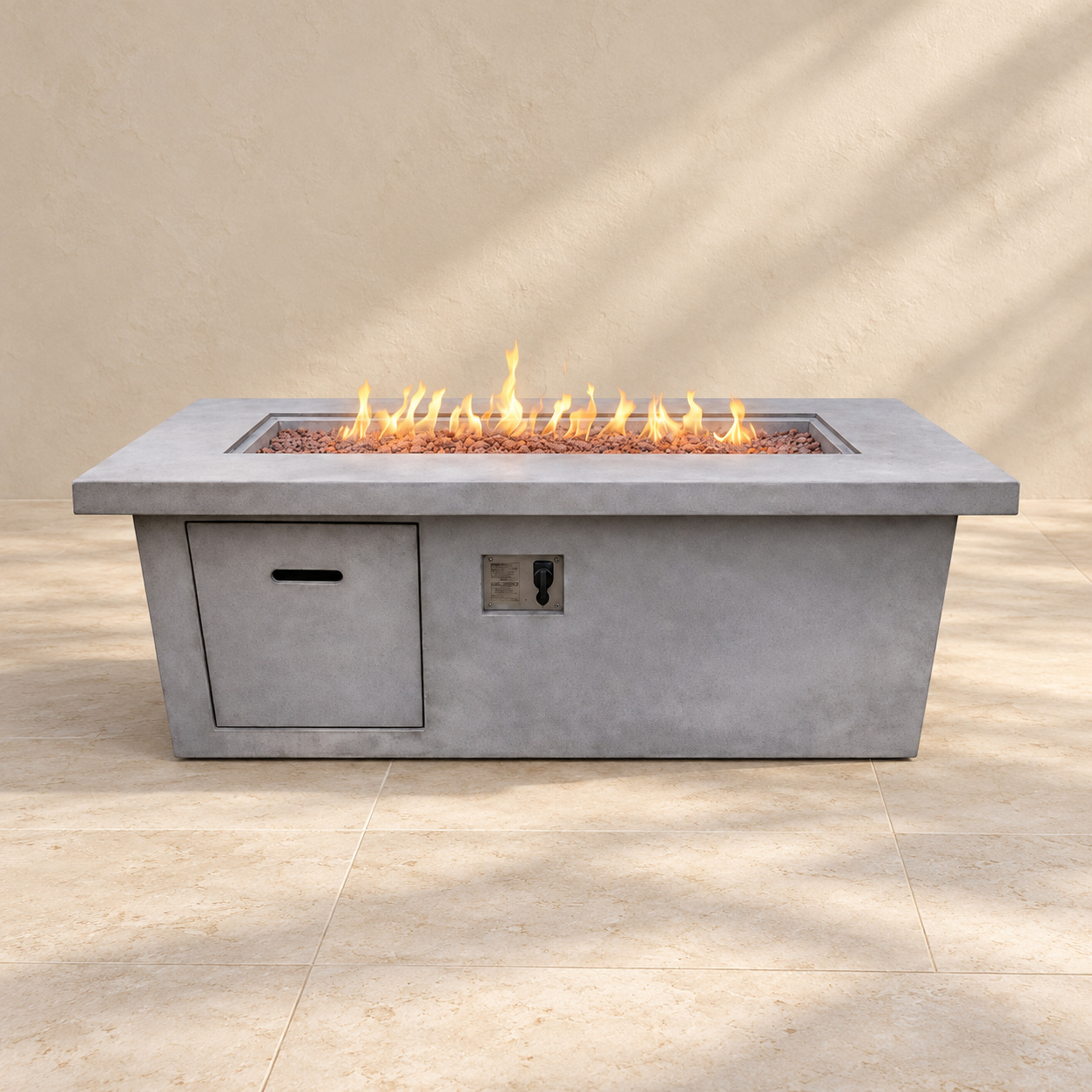 Fire Table 21 — צילום מוצר על רקע קרם